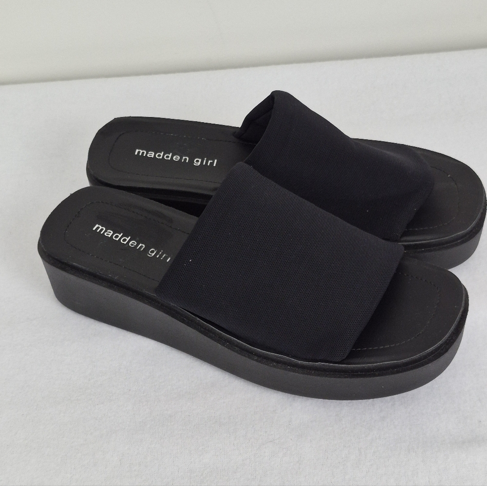 Y2K Madden Girl Black Platform Slides Sandals Sz 9 Grunge Fairygoth Boho Minimal